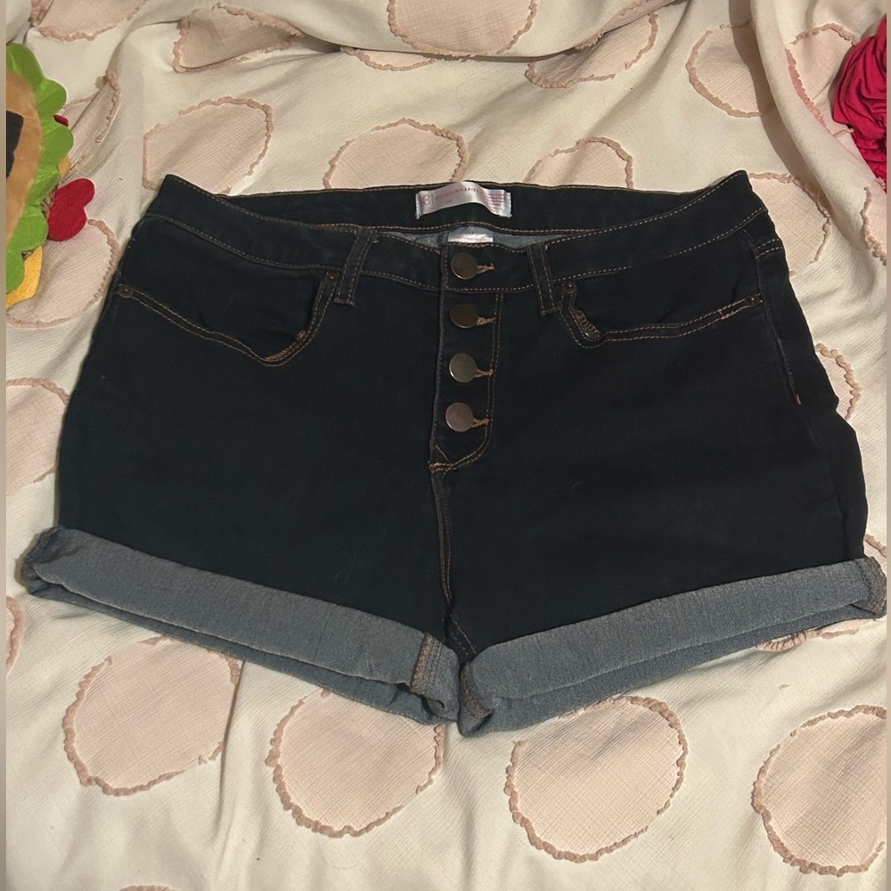 No Boundaries Blue Jean Shorts Cuffed Size 15 (w/very light wear showing if any)